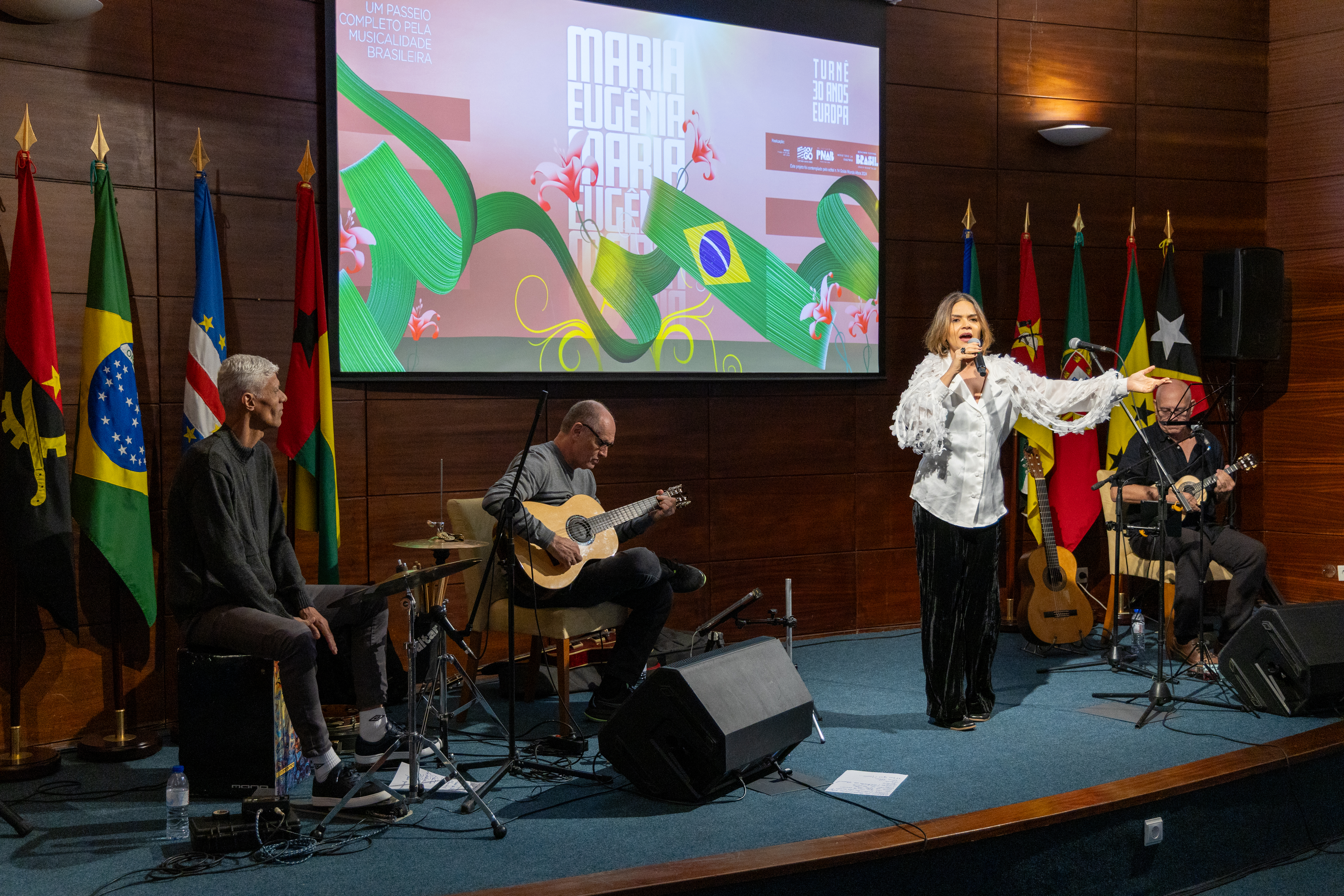 CPLP Celebra 5 De Maio Com Espetáculo Dos Canta Brasil Com Maria Eugênia 19