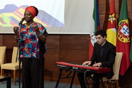 Celebração 5 Maio Com Observadores Consultivos CPLP Momento Cultural Anastácia Carvalho (1)
